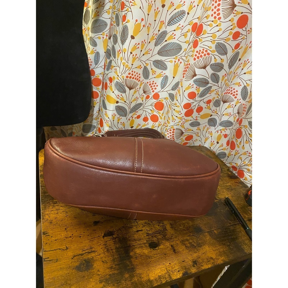 Coach Mahogony Cressant Shoulder bag glove tanned leather like new - Picture 6 of 7